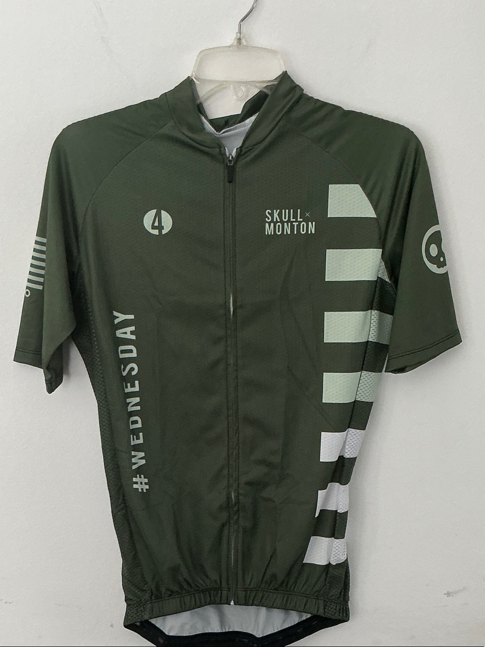 Men’s Olive Green Cycling Jersey Medium NWT